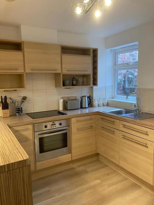 Park - Cosy 1 Bedroom * Northampton
